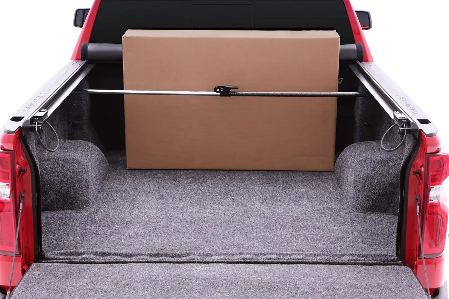 LundRatchetingCargoBarChevySilverado607002.jpg