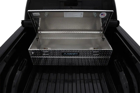 Lund_StorageBoxes_9447_onvehicle.jpg