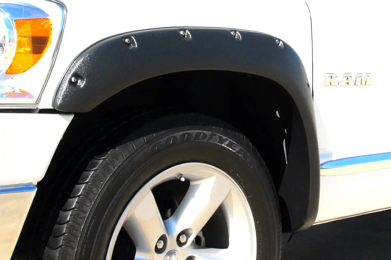 RX203T_v1_20120101.jpg