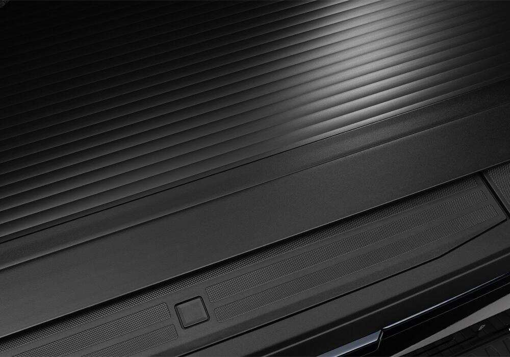 RX_OneXR_21Ford-F150_Details_04TopTailgate.jpg