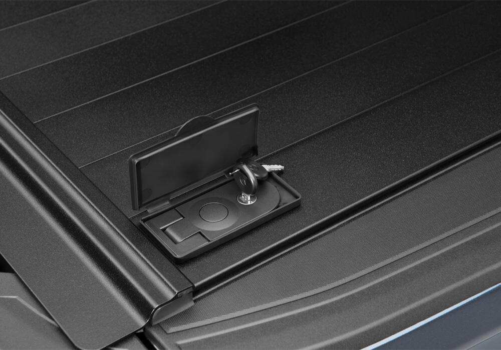 RX_ProMX_20Chevy-2500_Details07_Key-Lock.jpg
