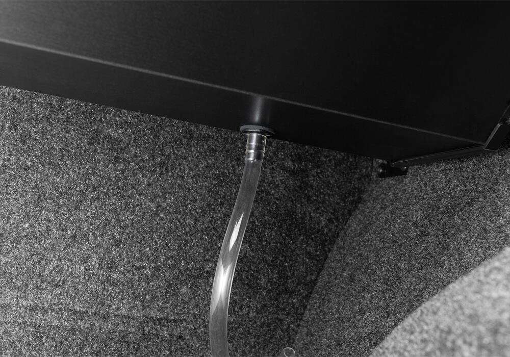 RX_ProXR_21Ford-F150_Details_01DrainTube.jpg