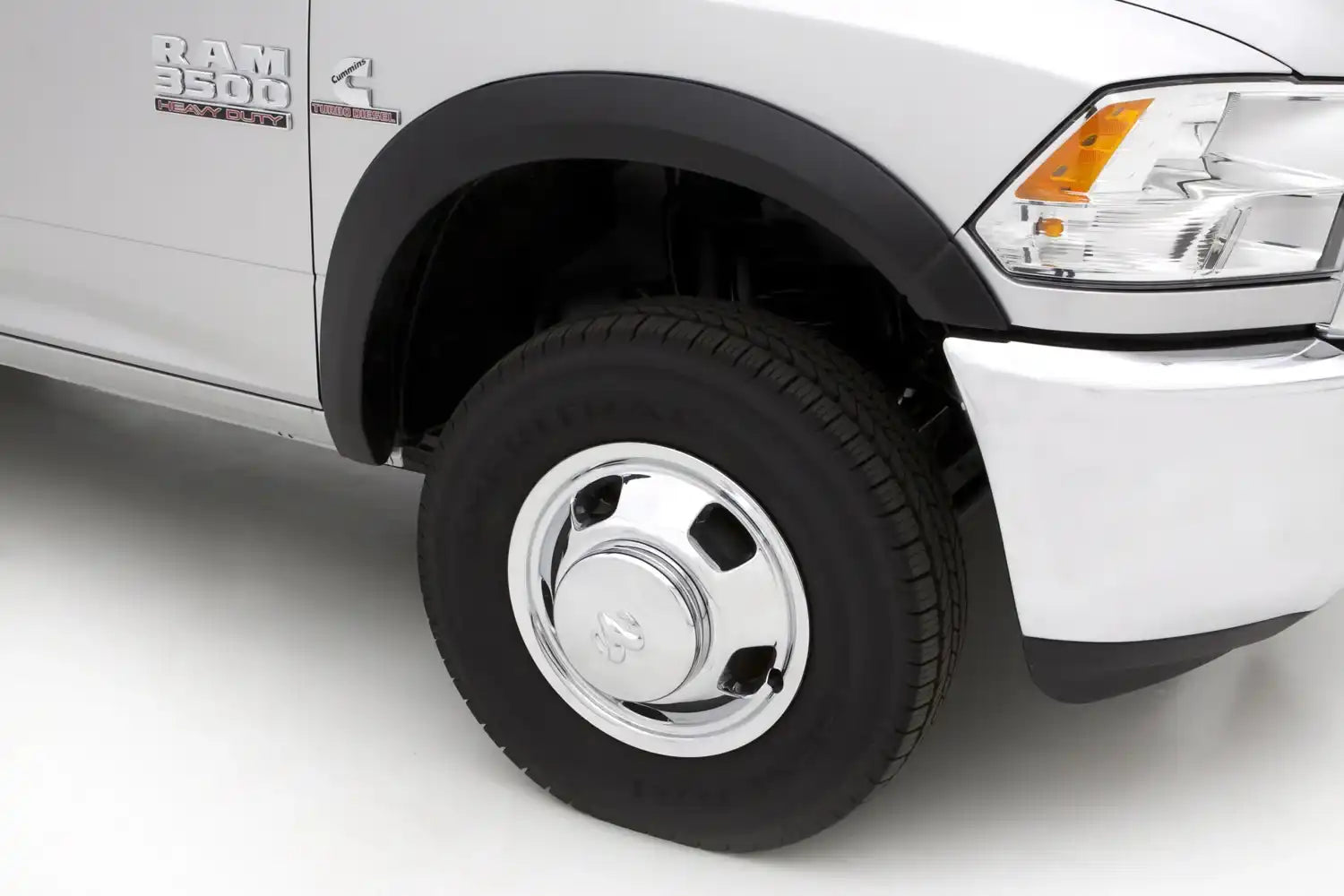 SX205TA_on_vehicle_HR.jpg