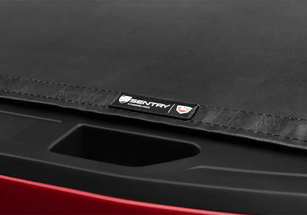 TX_Sentry_19Chevy_Red_Details_07Badge.jpg