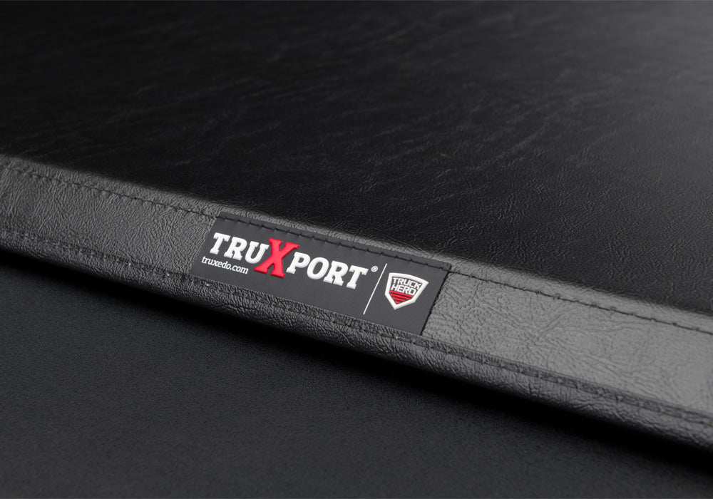 TX_Truxport_Dodge-Ram_2019_Details_05Badge.jpg