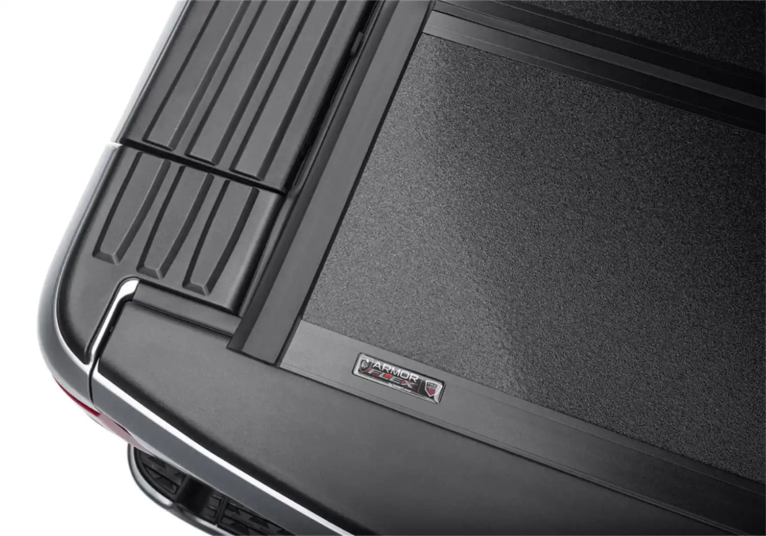 UC_ArmorFlex_22Rambox_Detail_07_Badge.jpg