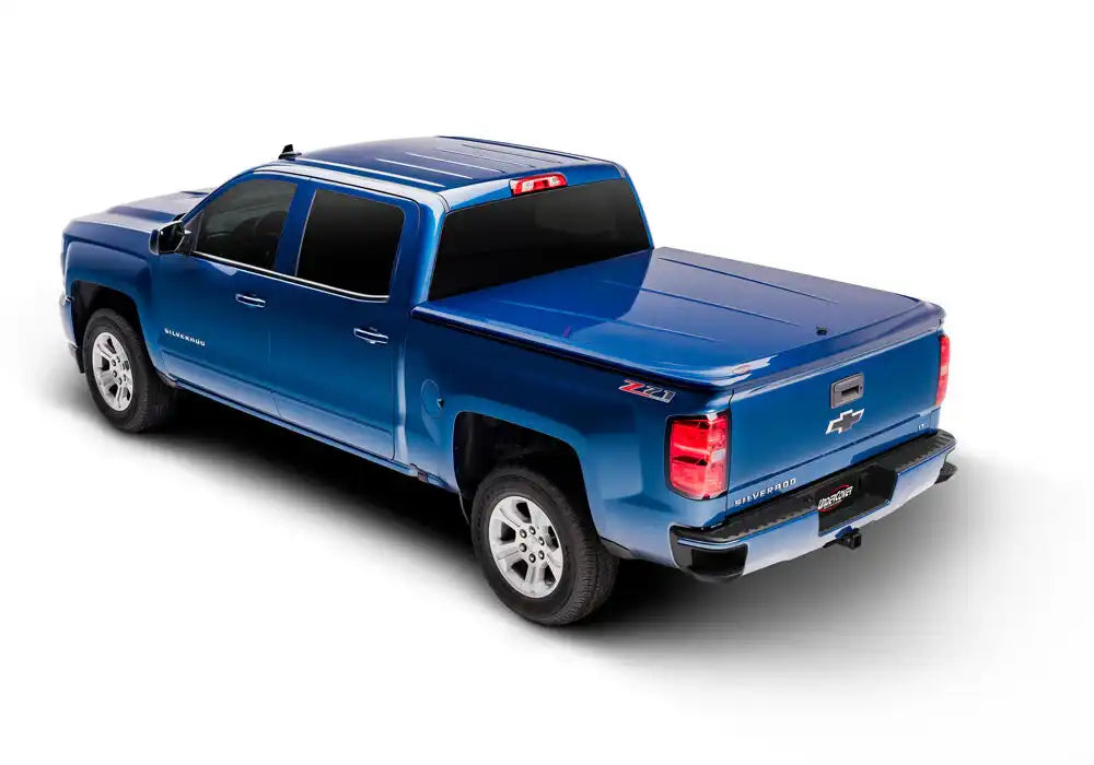 UC_LUX_Chevy_2017_Blue_01Closed.jpg