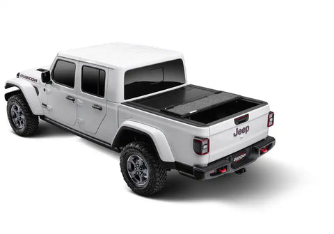 UC_UltraFlex_Jeep-Gladiator_02Half.jpg