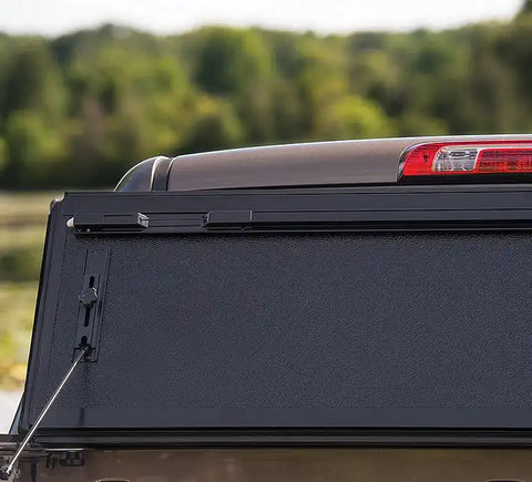 Bak Industries Fibermax Composite Hard Tonneau Cover