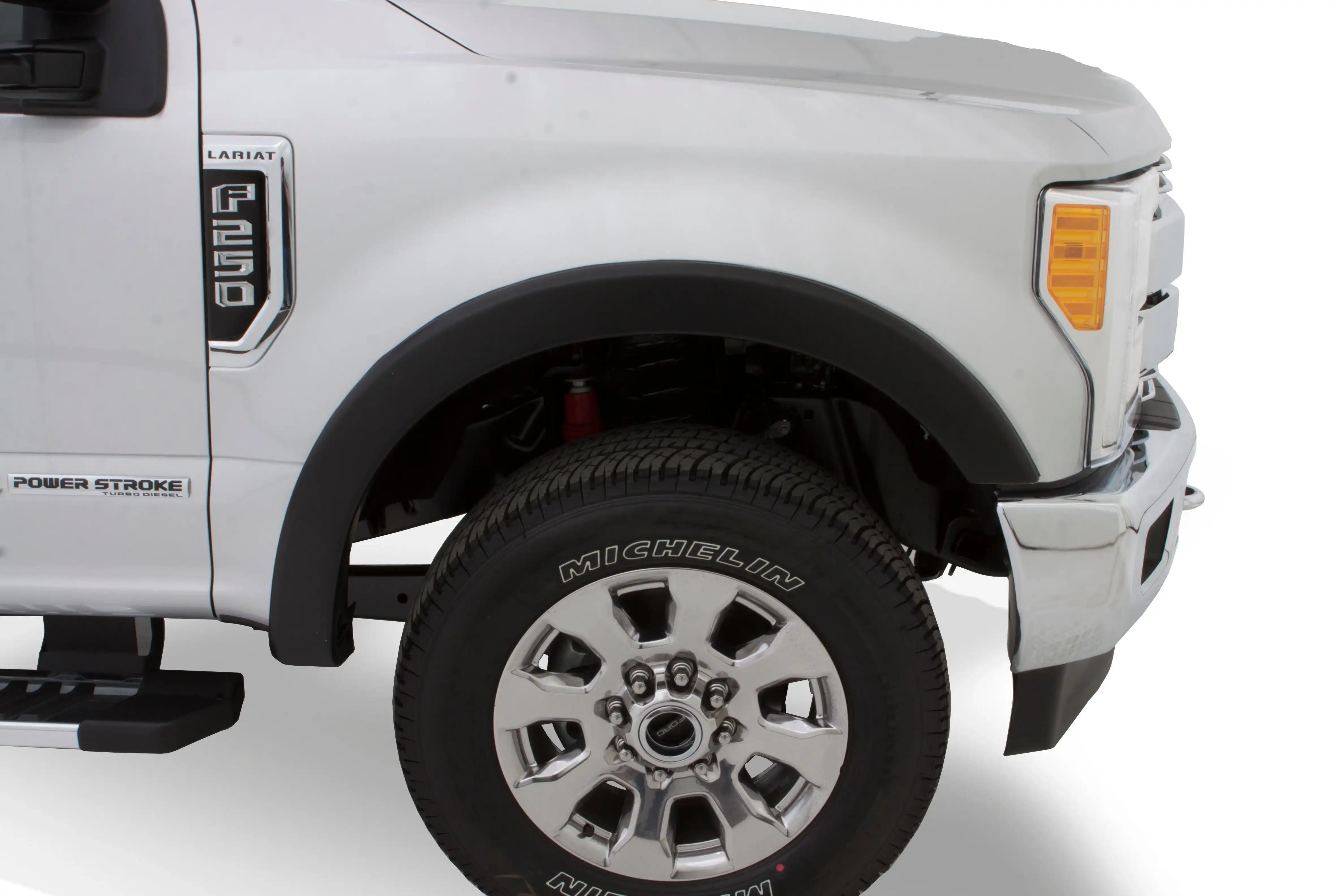bushwacker_oestype_front_20918-02.jpg