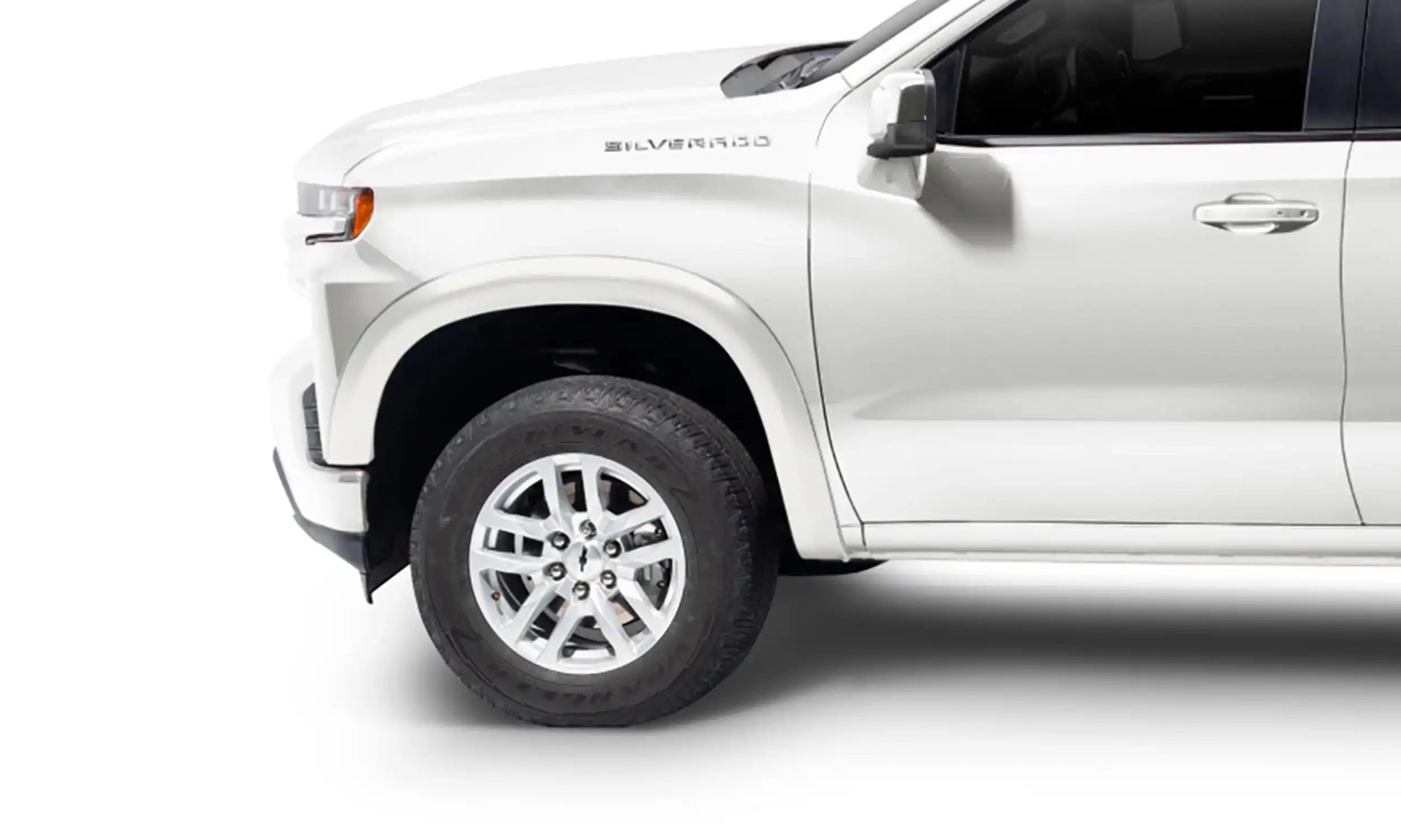 bw_OE_fender_ChevSilv1500_summitWhite_front_40930-14.jpg