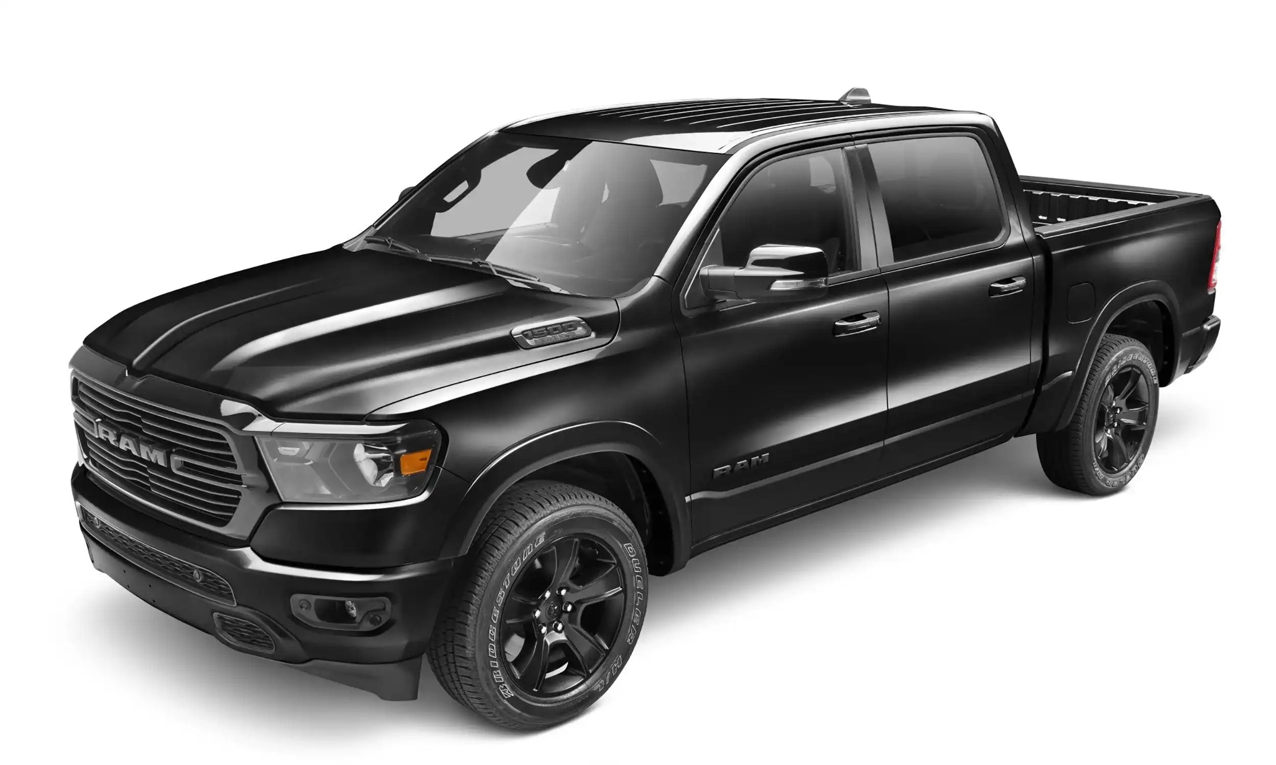 bw_OE_flares_19-21ram1500_diaBlk_3qtr_50920-85.jpg