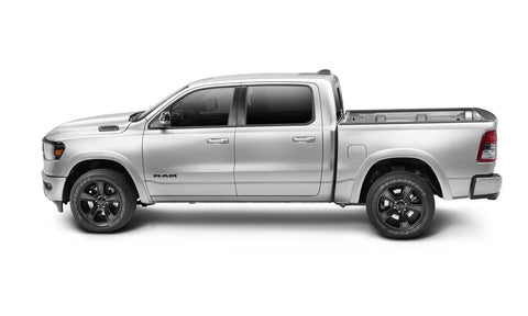 bw_OEflares_19-21ram1500Clas_brghtSilv_side_50920-55.jpg