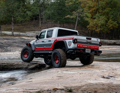 bwr_jeepflatstyle_lifestyle_2020JeepGladiator_10928-07.jpg