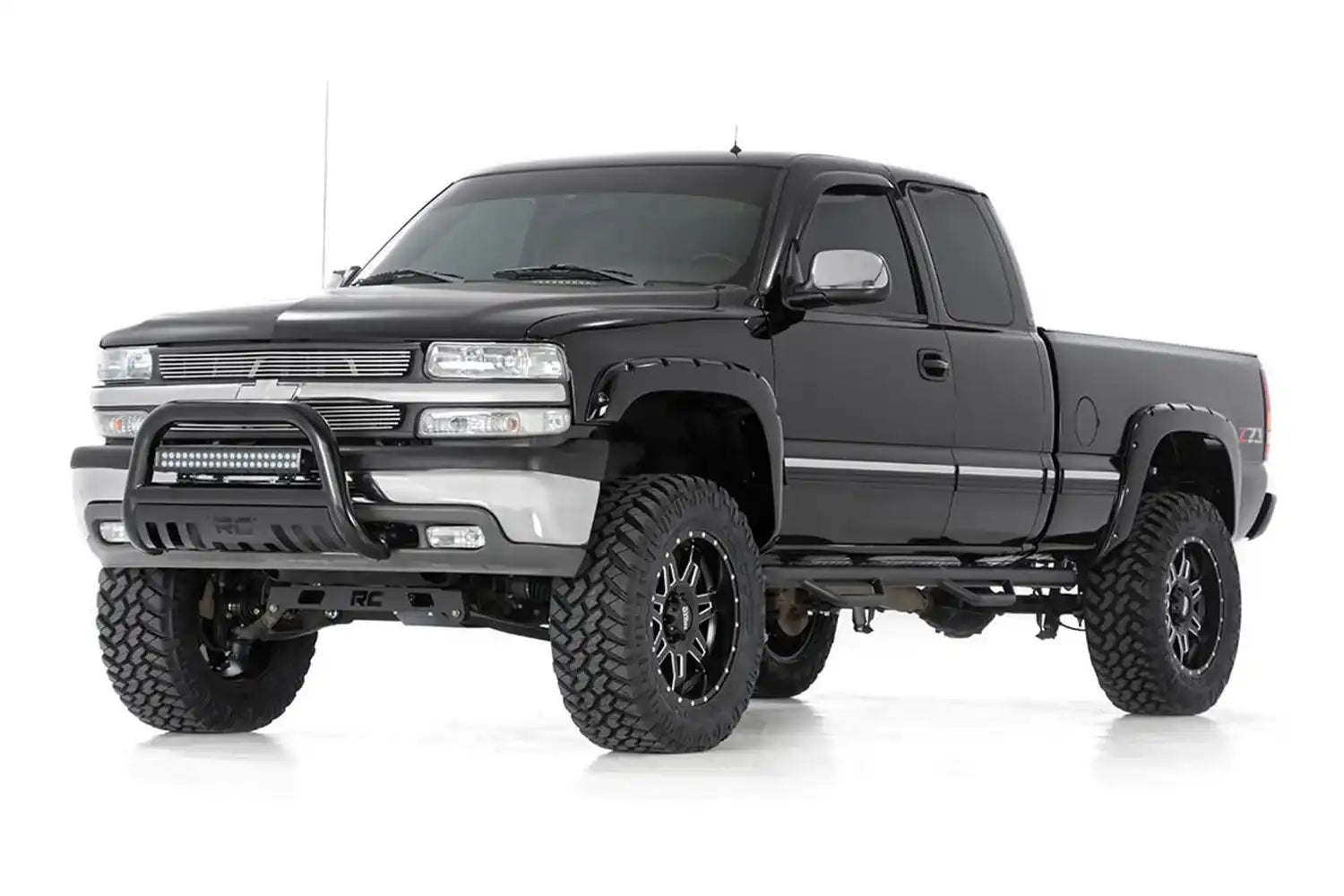 chevy-02-silverado-black-fd-studio-272n2_2_1.jpg