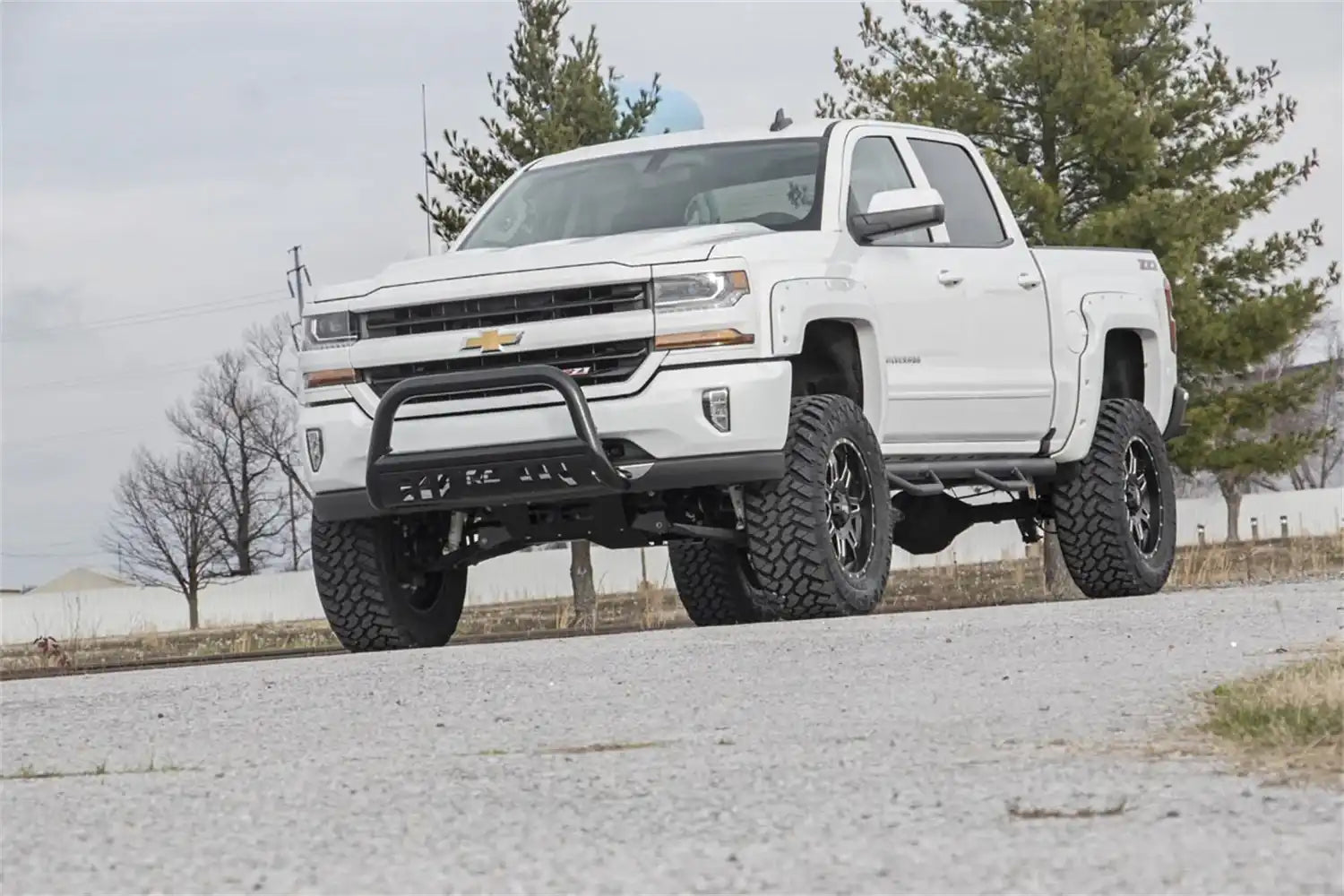 chevy-2016-1500-228-20-fdangle-outdoor_1_3.jpg