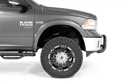 dodge-16-ram1500-gray-studio-fd10911-front.jpg