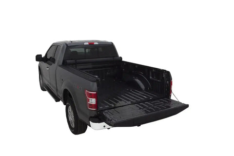 elite_rollup_tonneaucover_mounted_968359.jpg