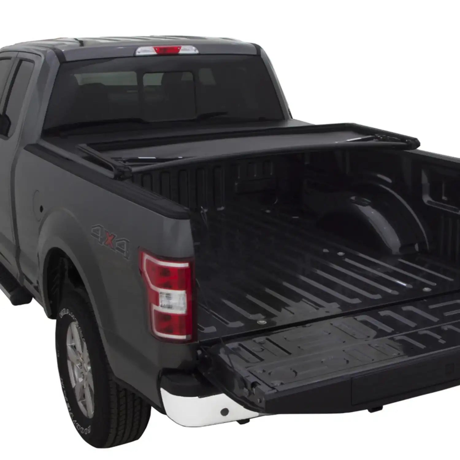 elite_trifold_tonneaucover_mounted_95825.jpg