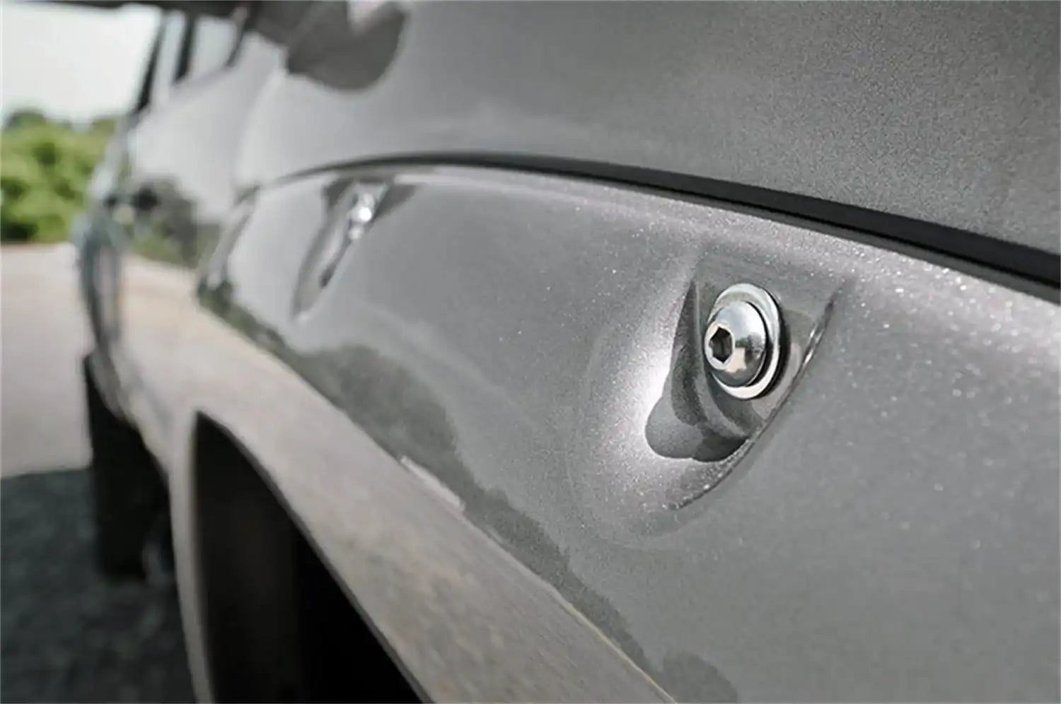 gm-fender-flares-painted_f-c10711-sim-rivet_1_2.jpg
