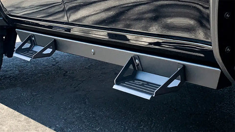 ici-alumilite-steps-truck-lifestyle.jpg