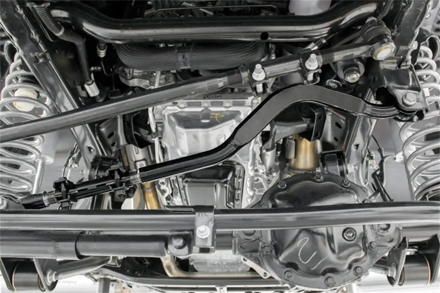 jeep-jk-track-bar_1179-installed-zoom_1_22844.jpg