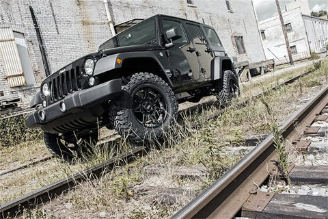 jeep-lift-kit_perf679-installed-tracks_1_1_2.jpg