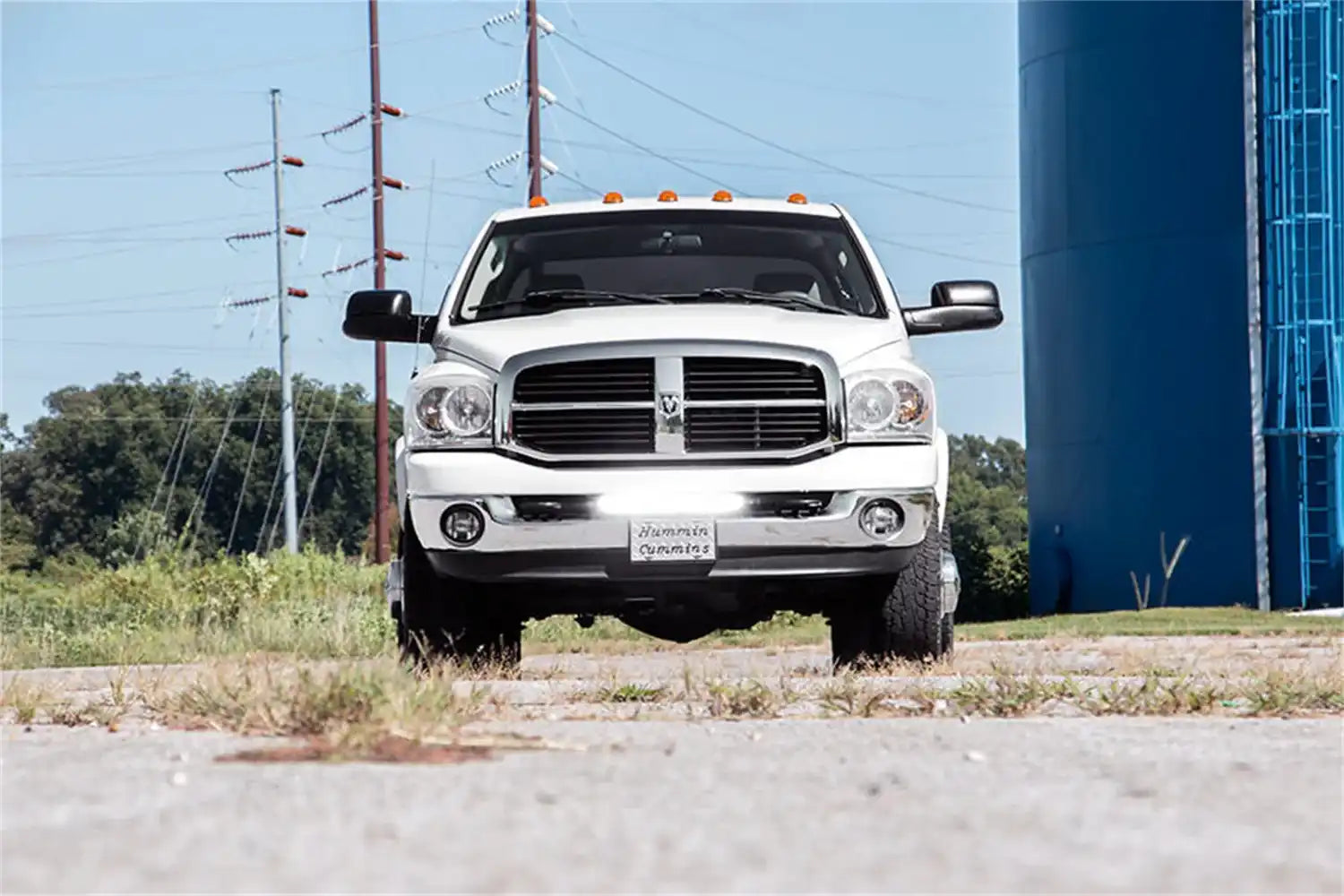 lights-20-inch-dodge-mounts_70568-white-ram-3500-front_1_1_1.jpg