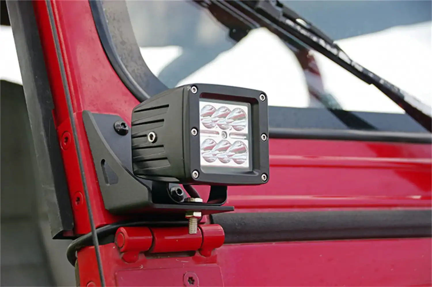 lights-jeep-yj-windshield-brackets_70510-installed.jpg