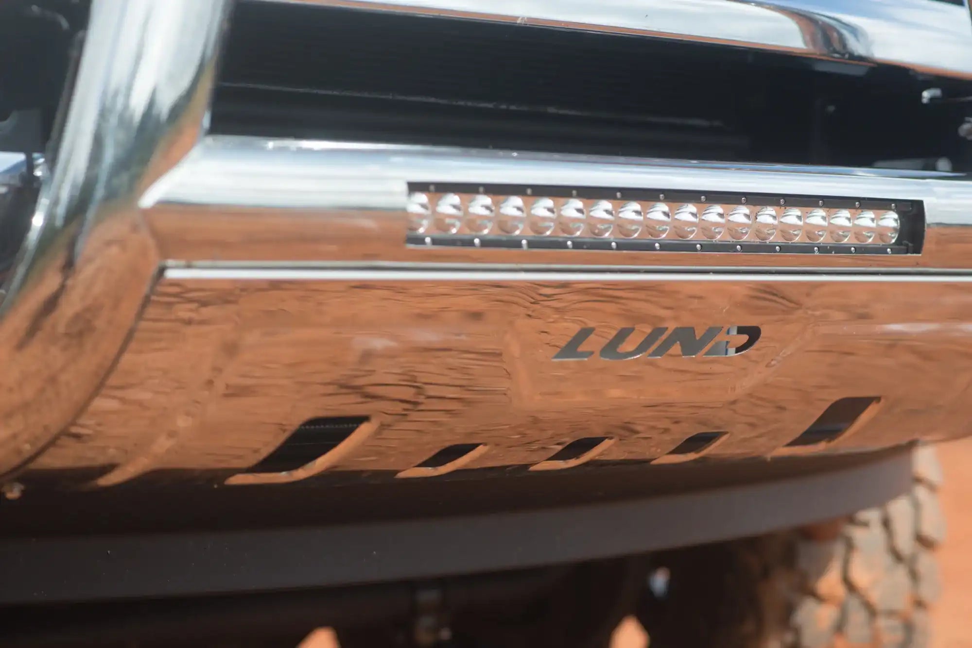 lund_47021203_bullbar_closeup_2.jpg