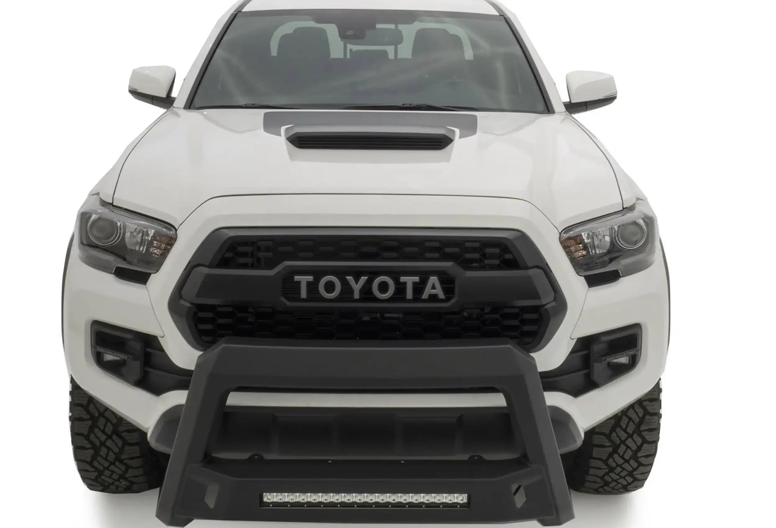 lund_revolutionbullbar_2018toyotatacoma_86521213_p05a.jpg