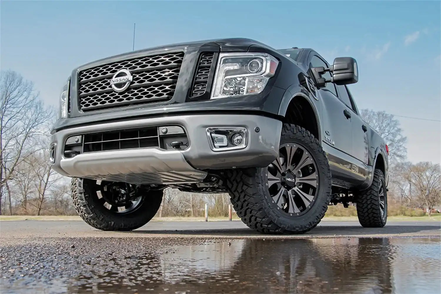 nissan-lift-kit_83400-blacktitan5_1_1.jpg