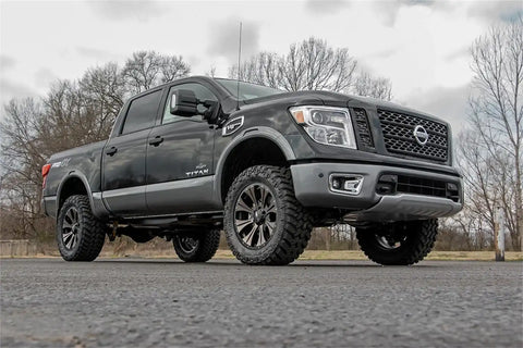 nissan-lift-kit_83400-blacktitan_3.jpg