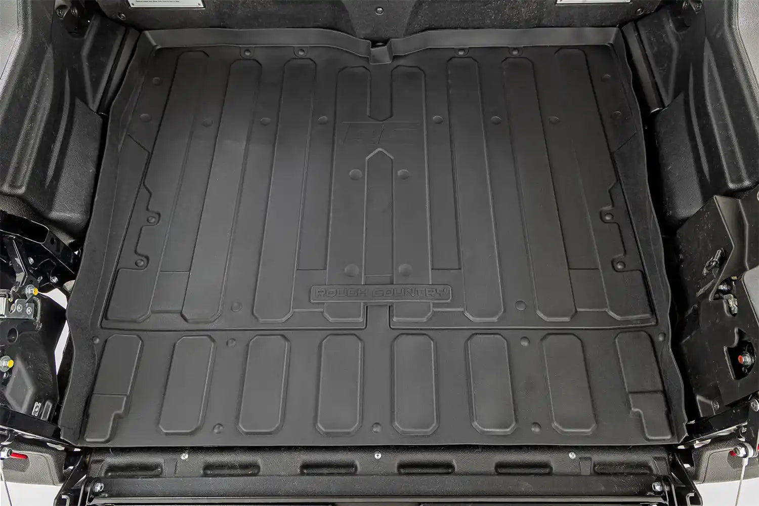 pioneer-bed-mat-92048-install.jpg