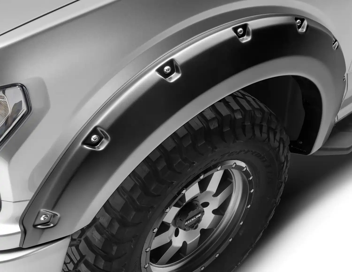 pocket-style_18-20_silver_ford_f-150_front_2pc_20109-02.jpg