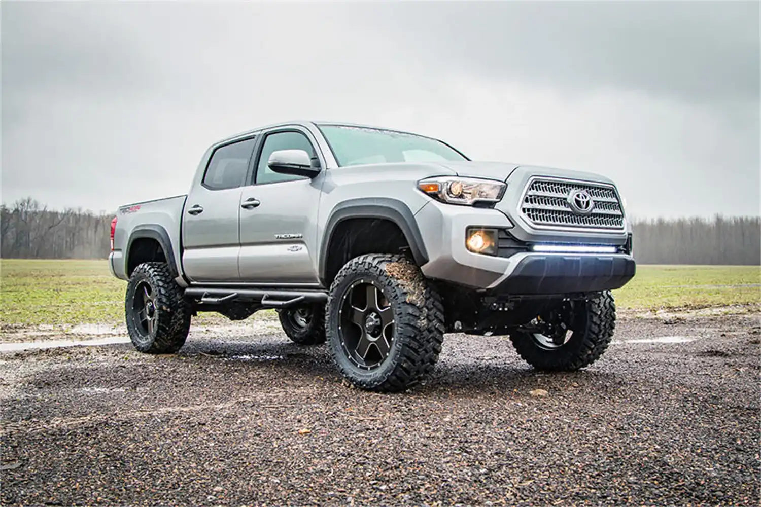 toyota-16-tacoma-silver-fp-rain-748n2_3_2.jpg