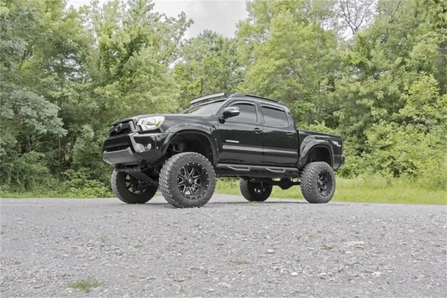 toyota-2013-tacoma-747-20-fd-ds-outdoor_3_1_1.jpg