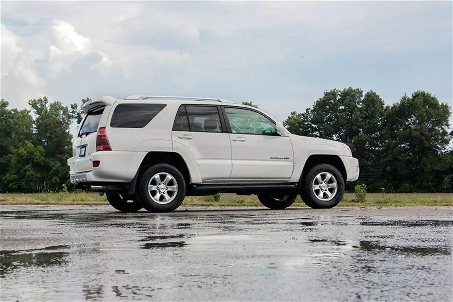 toyota-lift-kit_763-white-4runner-rp_1.jpg