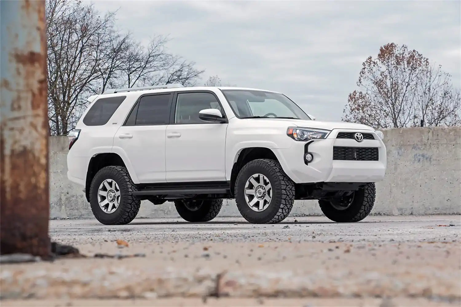 toyota-lift-kit_76620-white4runner1_1_1.jpg