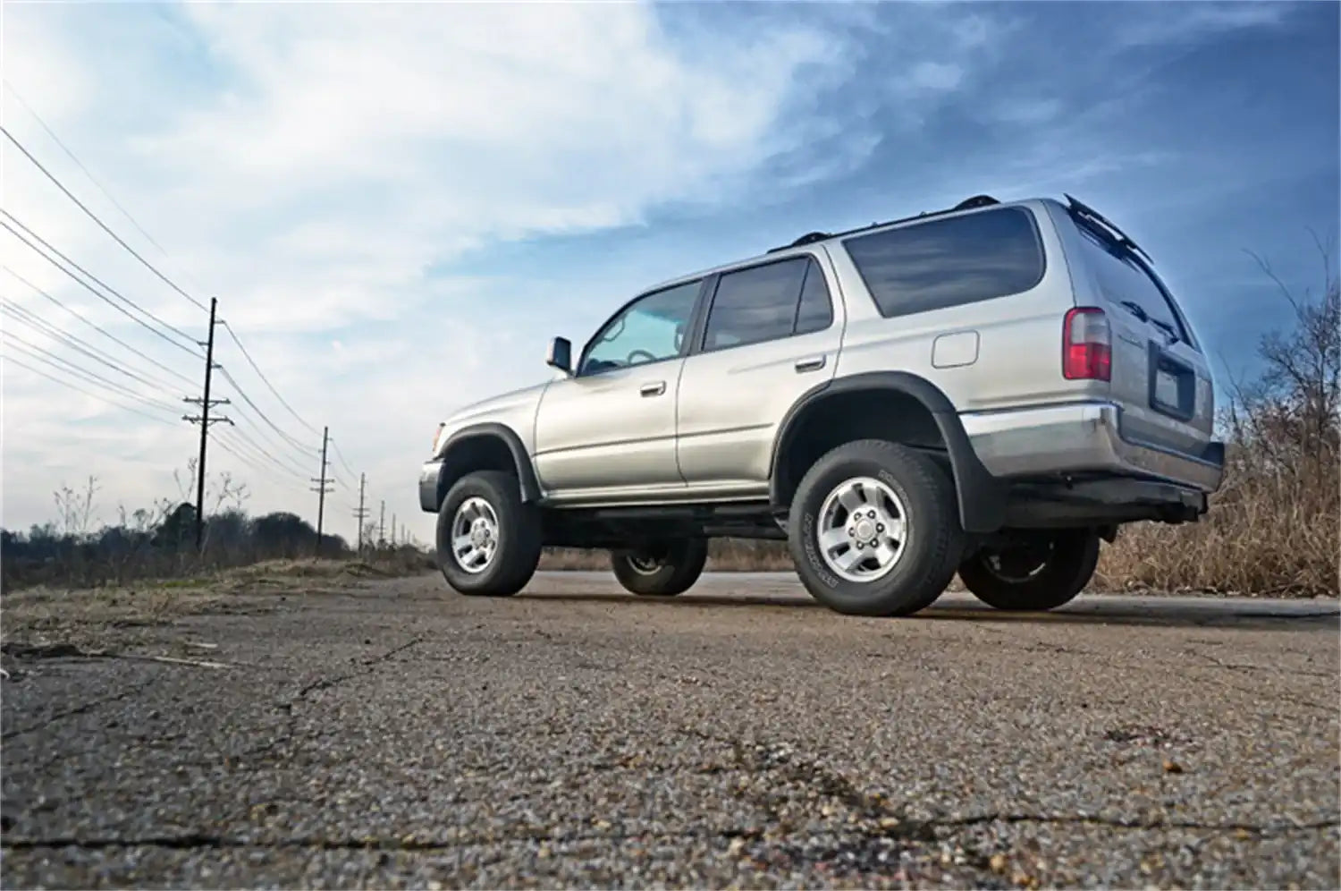 toyota-lift-kit_771n2-installed-2_1_1.jpg
