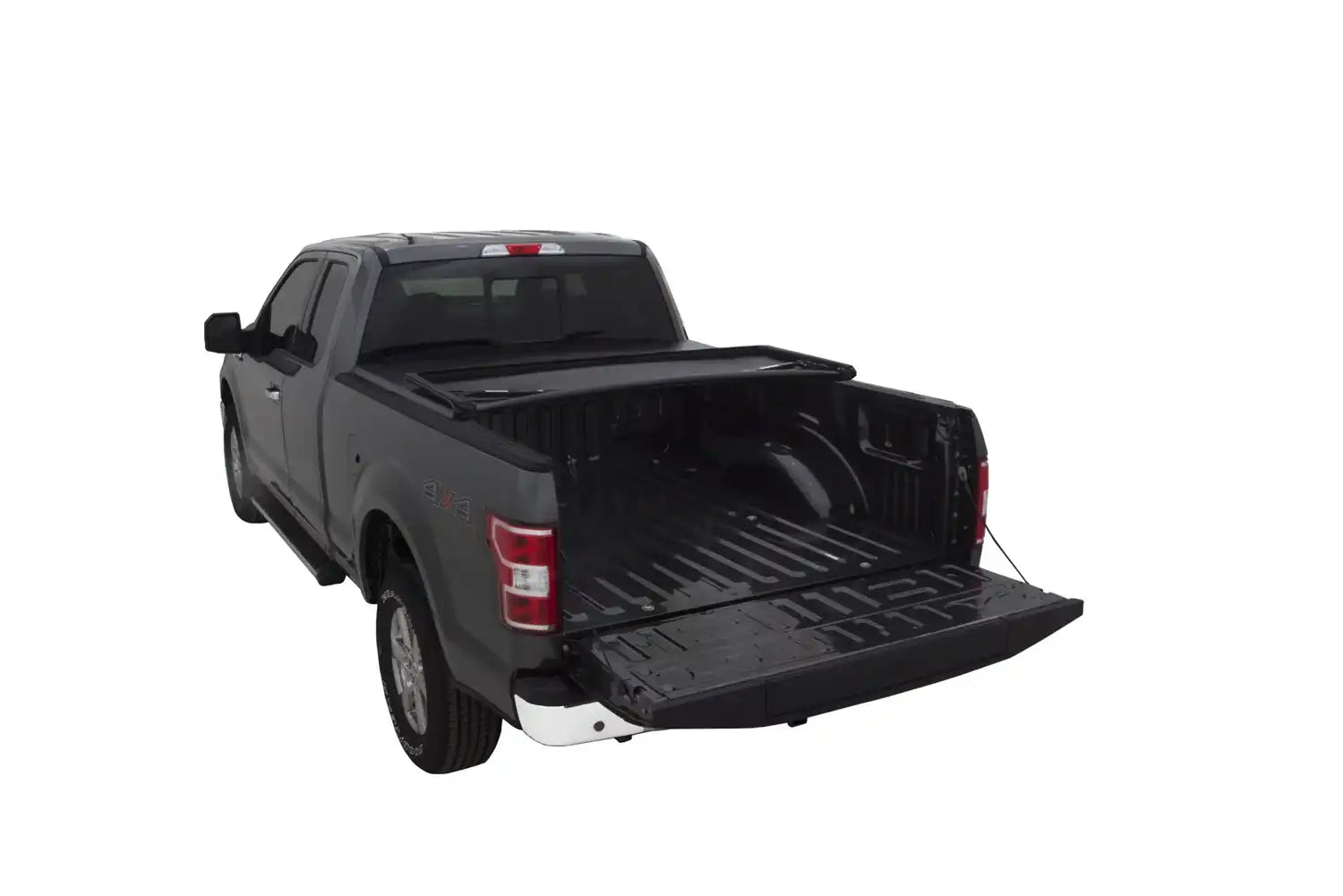 trifold_tonneaucover_mounted_950515.jpg