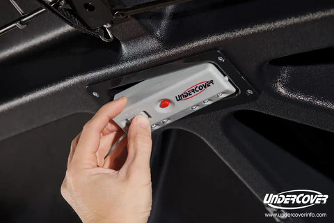 Undercover Elite One-piece Tonneau Cover