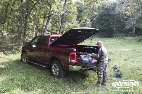 Undercover Elite Smooth One-Piece Tonneau Cover